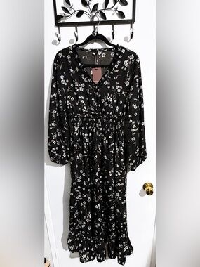 Yesfashion Black Floral Boho Maxi Dress | Long Balloon Sleeves | Smocked Waist